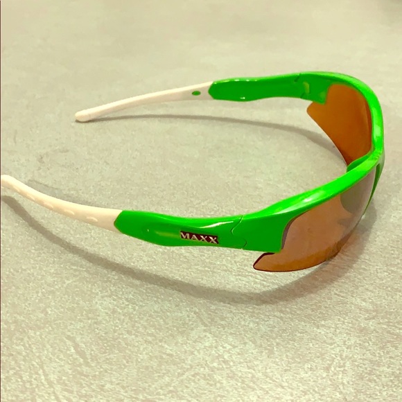 maxx sunglasses wholesale